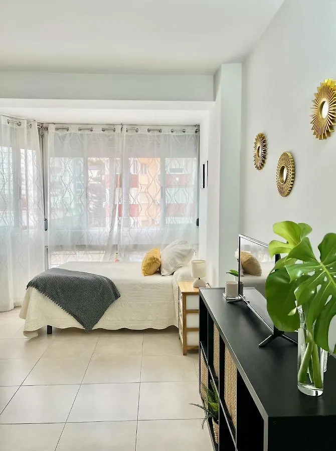 Precioso Estudio Con Piscina, Junto A La Playa Torre Del Mar Apartment